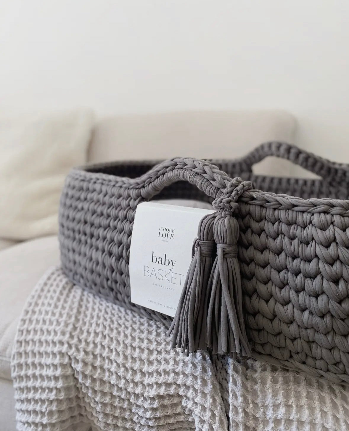 Vorbestellen: Baby Moseskorb - cozy graphite